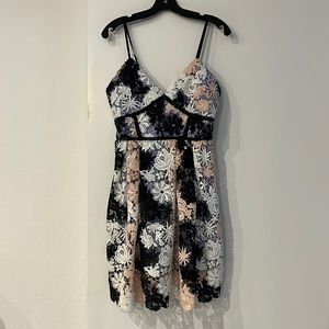 Young ladies (young teens) Medium dress
